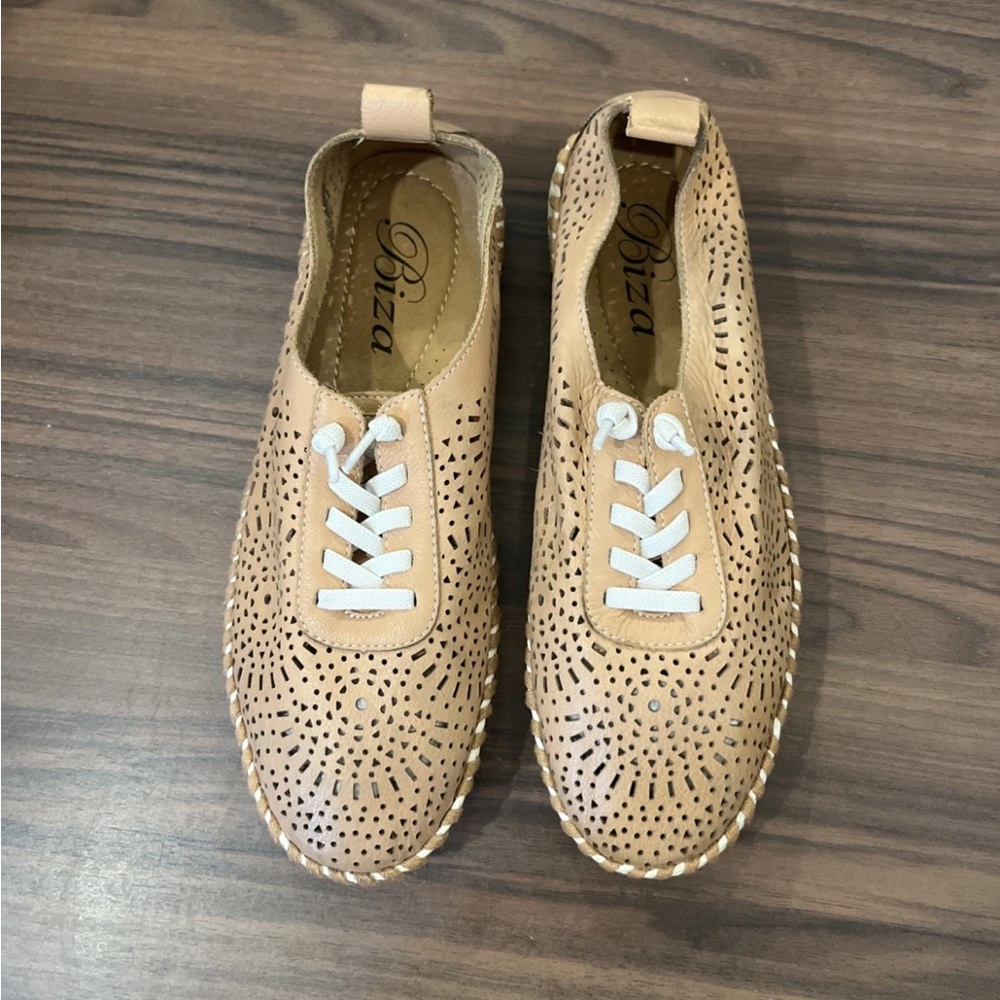 Biza perforated leather Raven slip on shoes, size 7/7.5